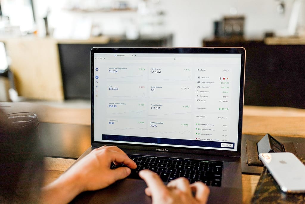 Critical Factors for E-commerce Hosting Success: A Deep Dive